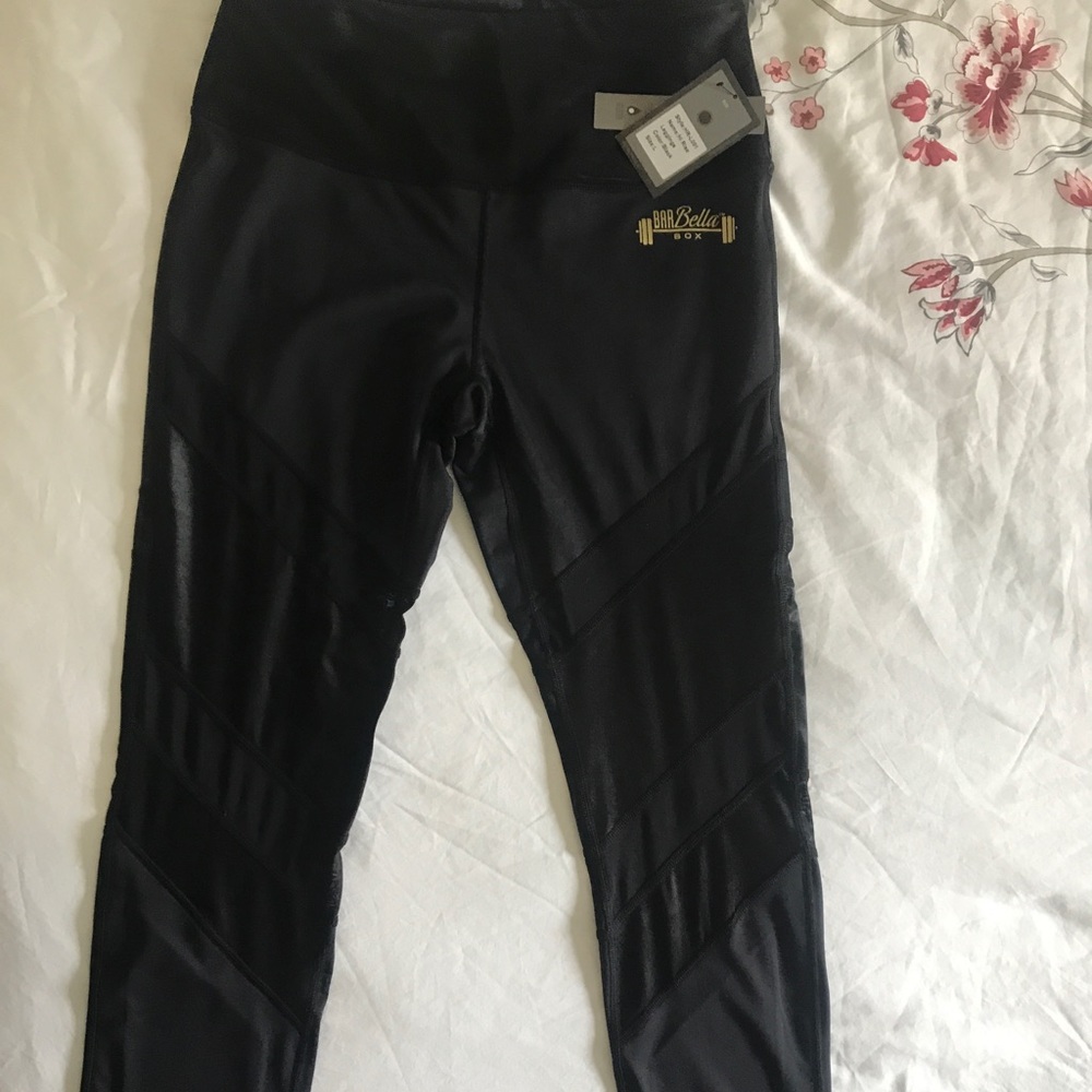 Chestee Leggings